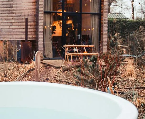 Hotel Tiny House Roes *