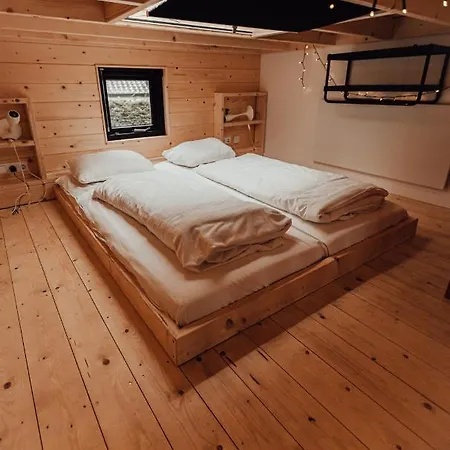 Hotel Tiny House Roes Arnhem